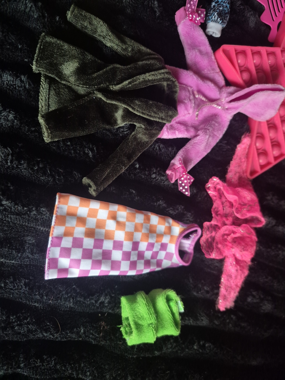L.O.L. Surprise! Pink, Green, Orange, Purple Doll Outfit Lot
